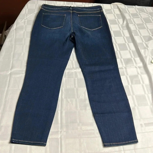 L AGENCE  jeans ,women high rise ,skinny ,cropped blue denim  jeans . - Picture 9 of 15